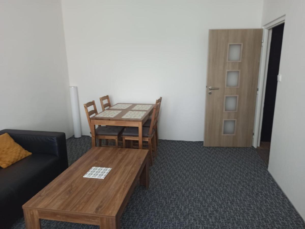 Apartman Kovarska U Klinovce エクステリア 写真